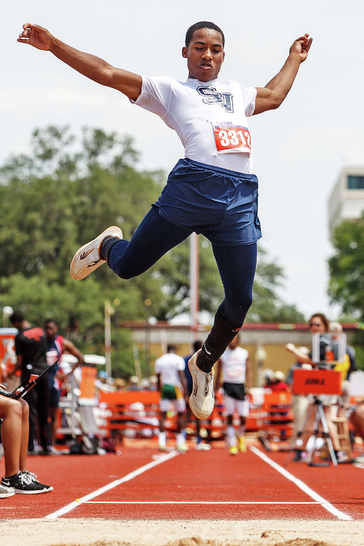 With relay win, Judson boys rocket to team's 1st state title