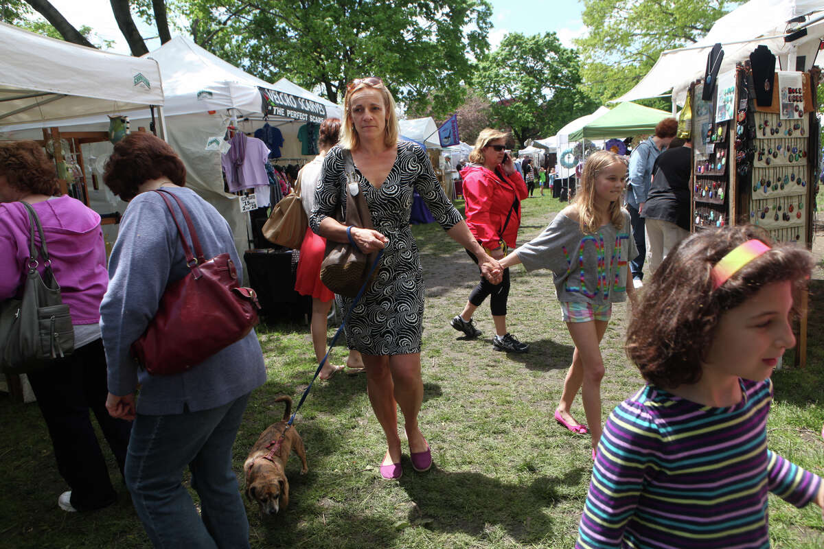 Craft fair draws moms, memories, earrings