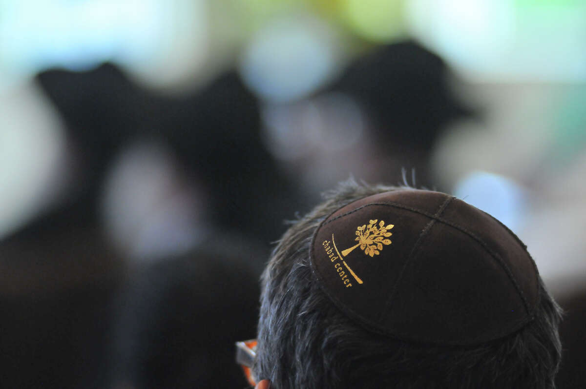 Chabad Center for Jewish Life opens