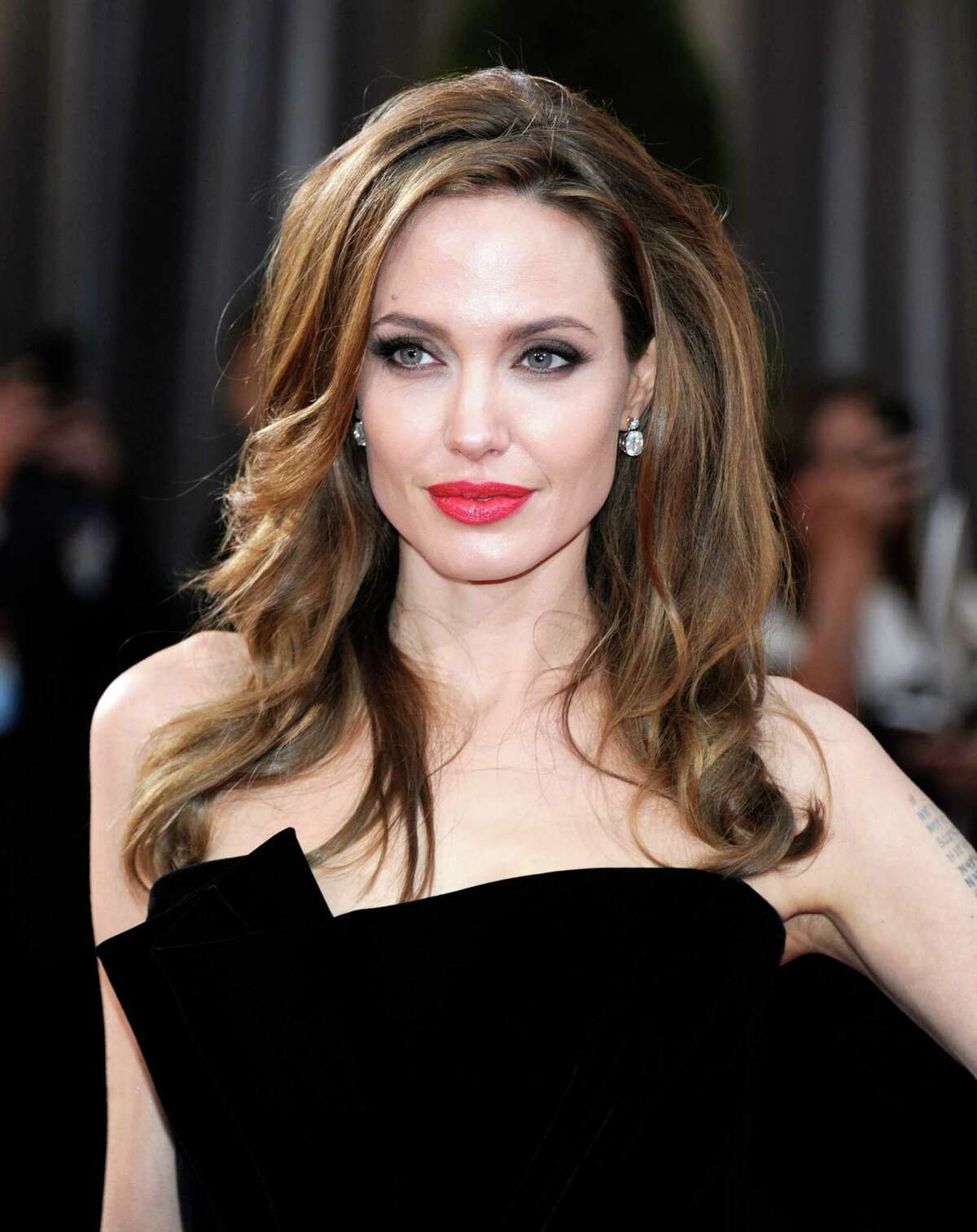 Angelina Jolie - Wikipedia
