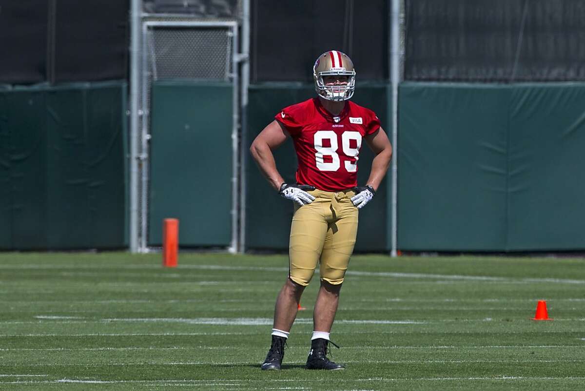 49ers Select TE Vance McDonald