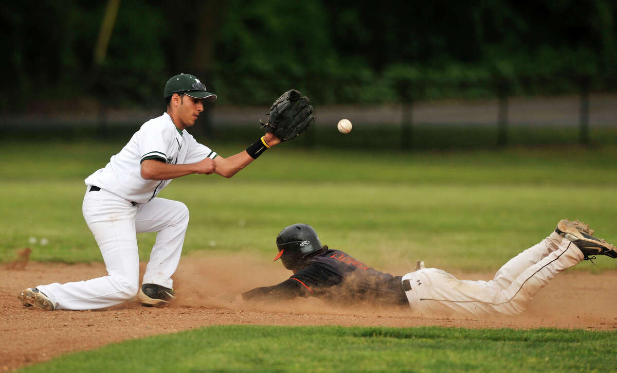 Stamford denies Norwalk baseball state playoff berth