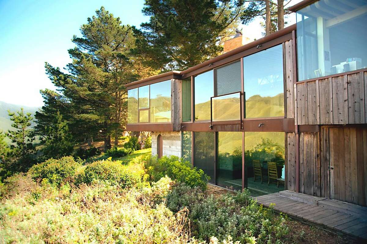 Big Sur home sits on large estate overlooking the Ocean