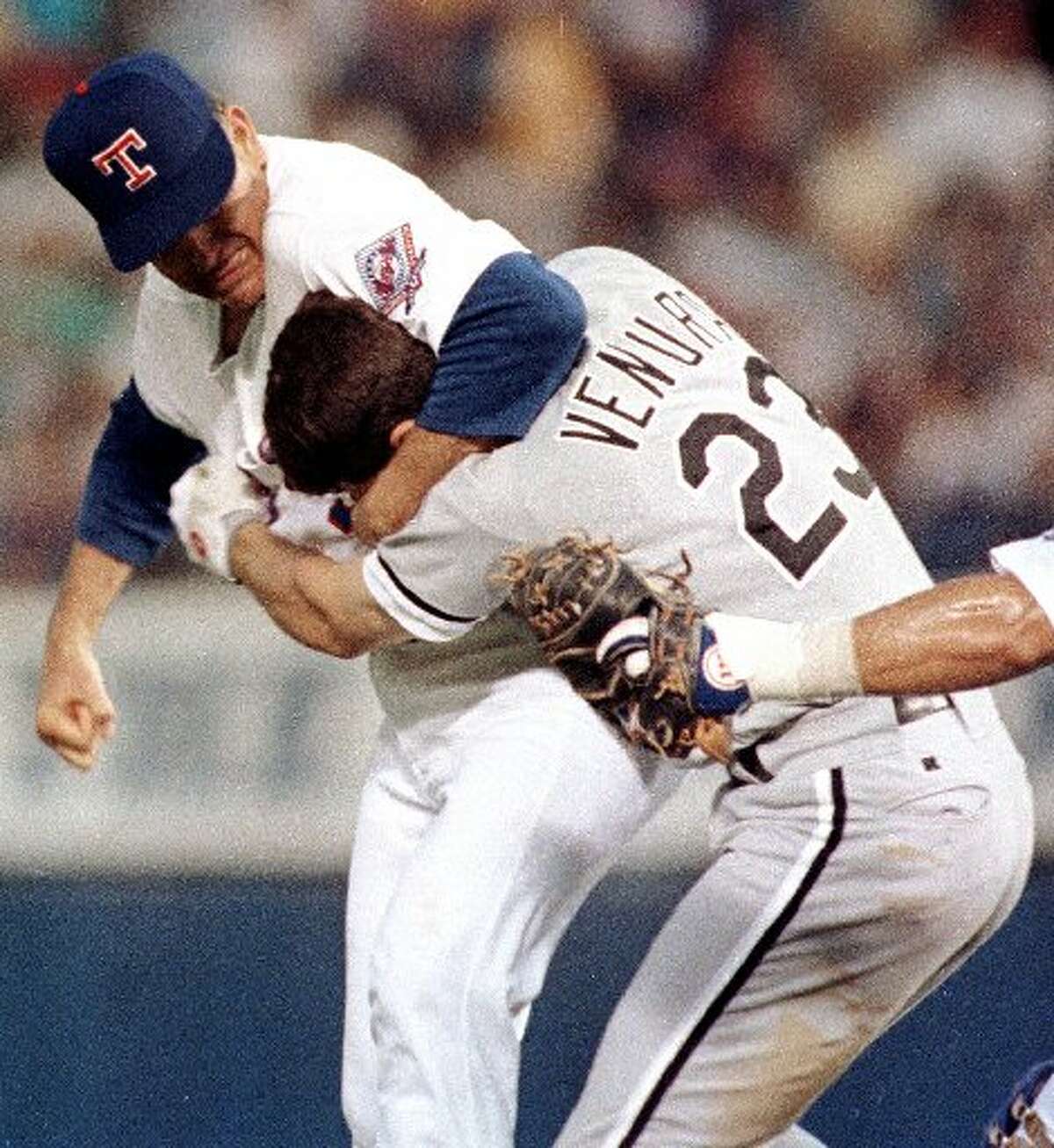 Nolan Ryan Through The Years THE MOST FAMOUS BASEBALL BEATDOWN EVER This classic photo shows Nolan Ryan's famous fight with Robin Ventura.