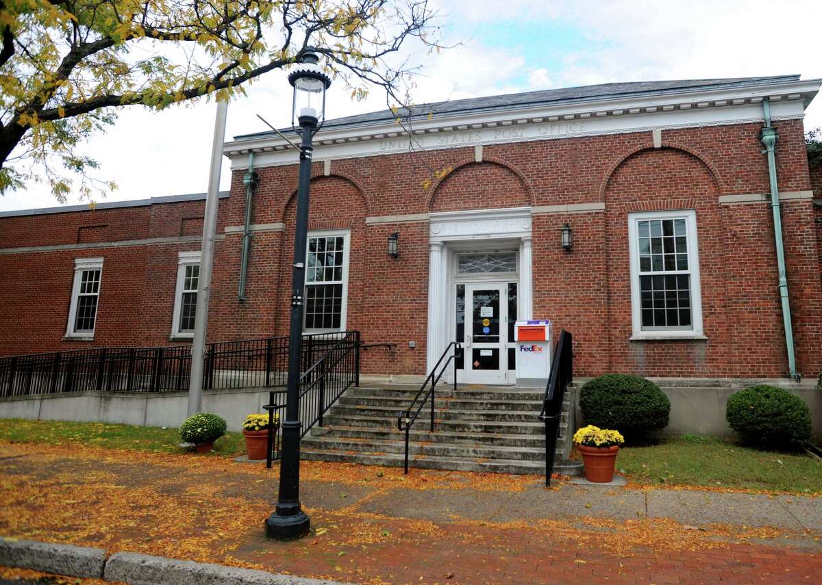 Plan B Burger Bar, a chain with five locations in Connecticut, plans to open an outlet this fall in the former Post Office building, seen here in October 2012.