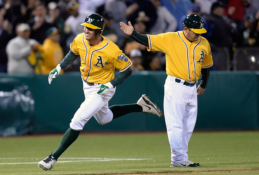 A's follow bad news on Anderson with win