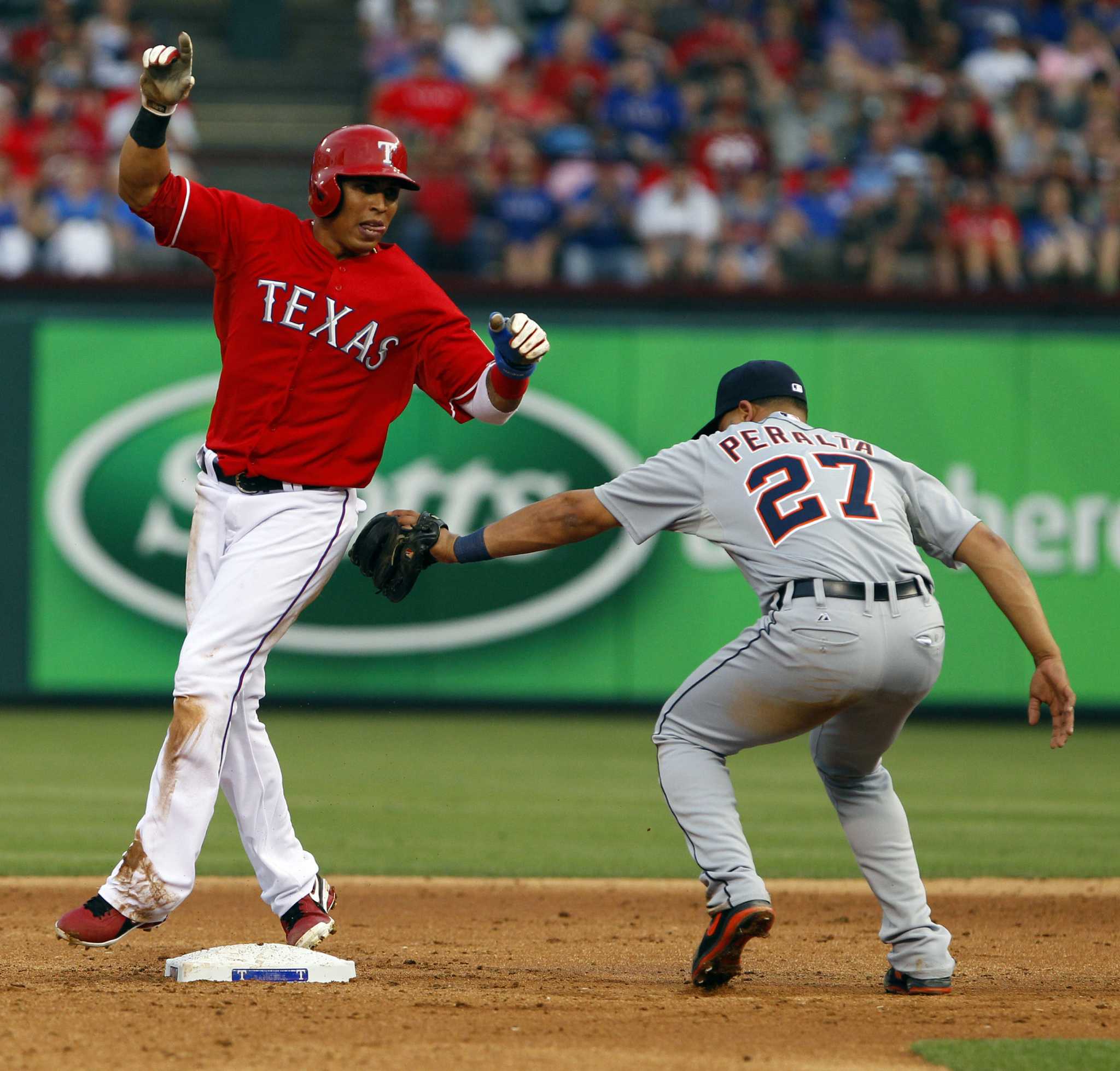 Elvis Andrus has 5 hits in Rangers' win over Tigers