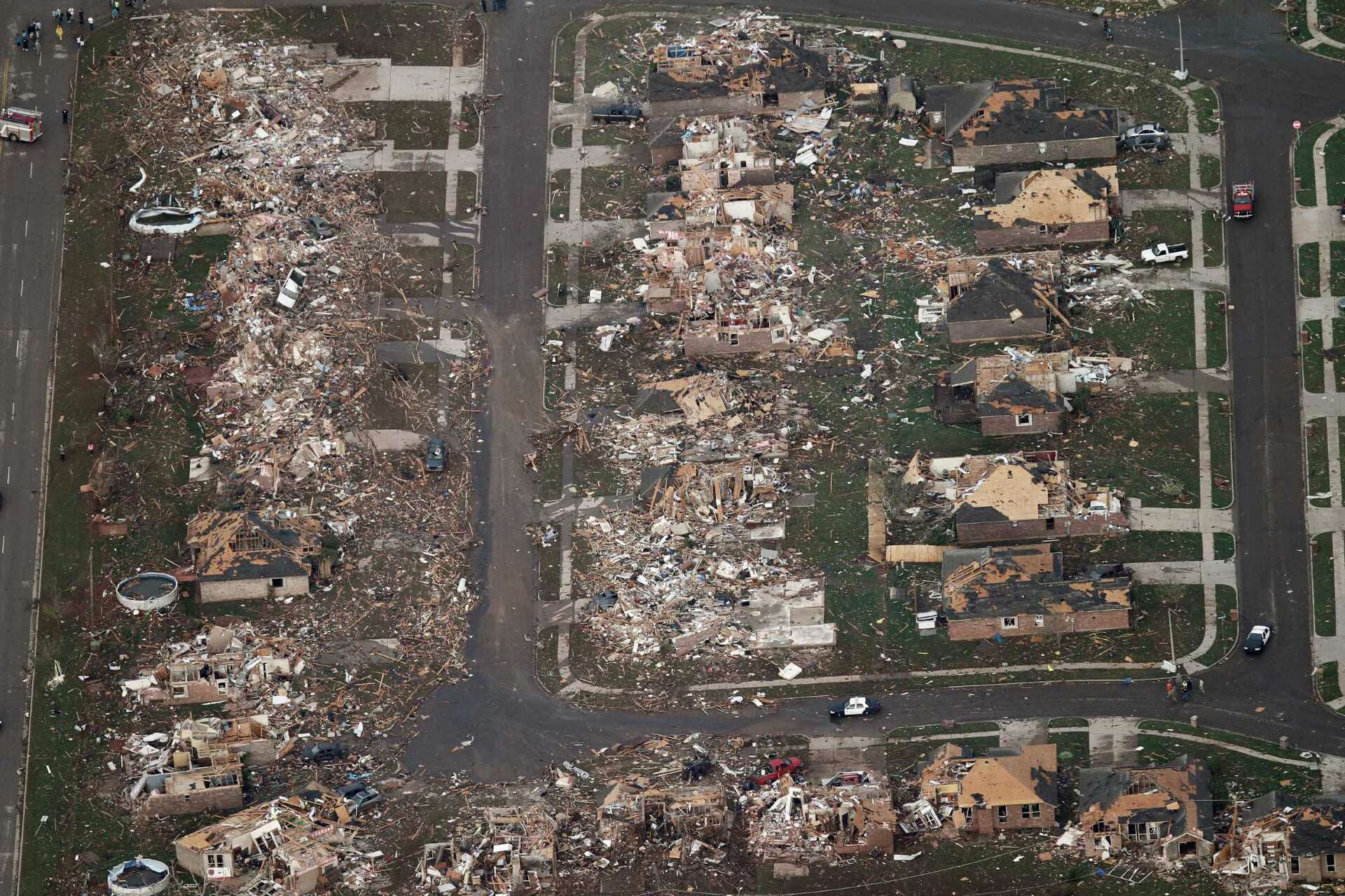 Aerial views of tornado devastation in Oklahoma