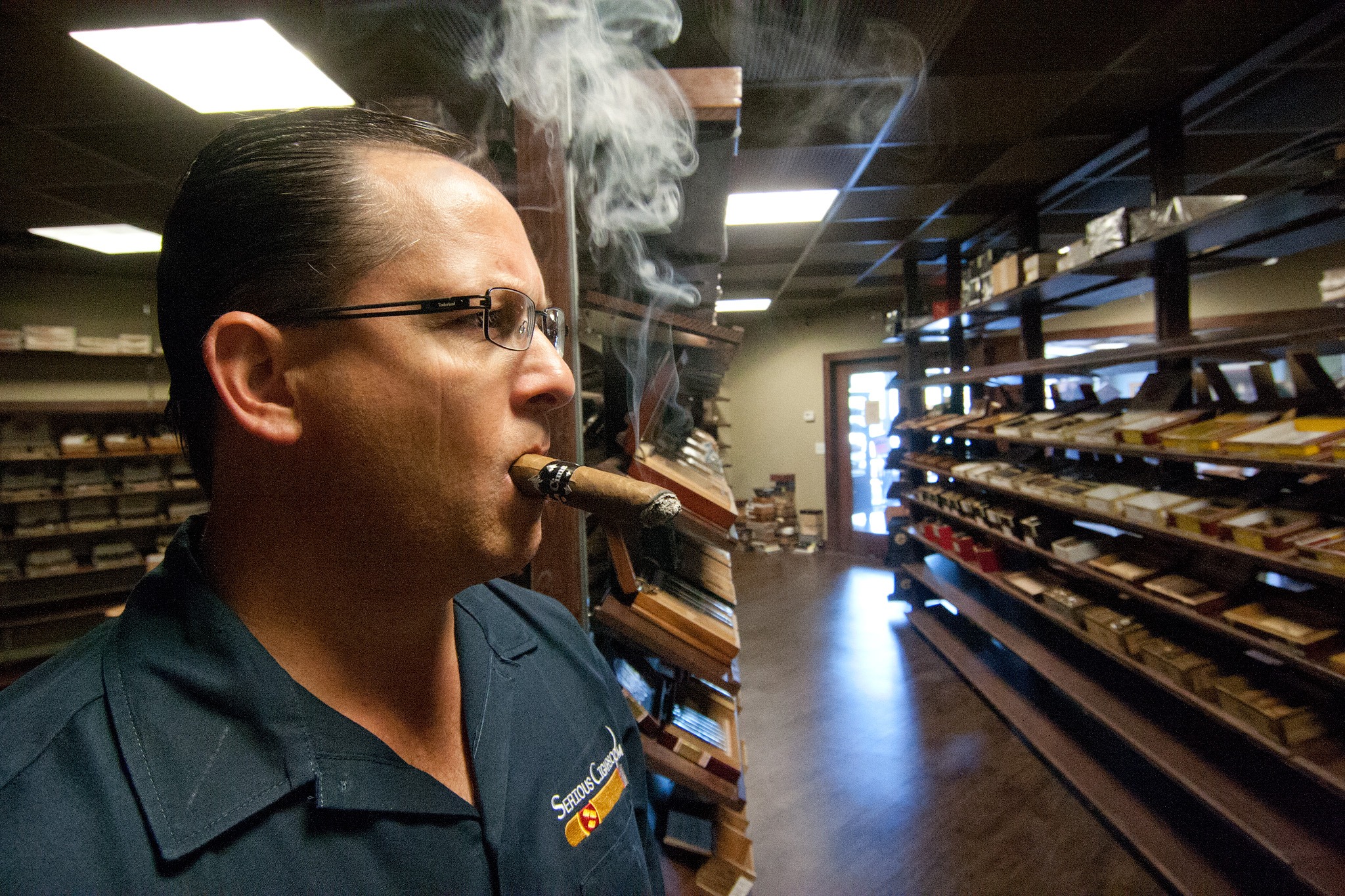 Cigar shops say puffing not passé Houston Chronicle