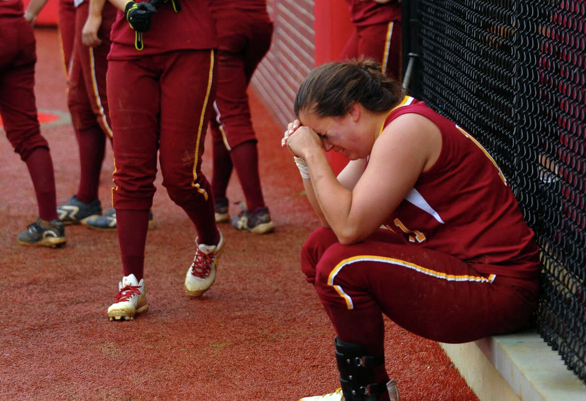 New Canaan beats St. Joseph for FCIAC softball crown