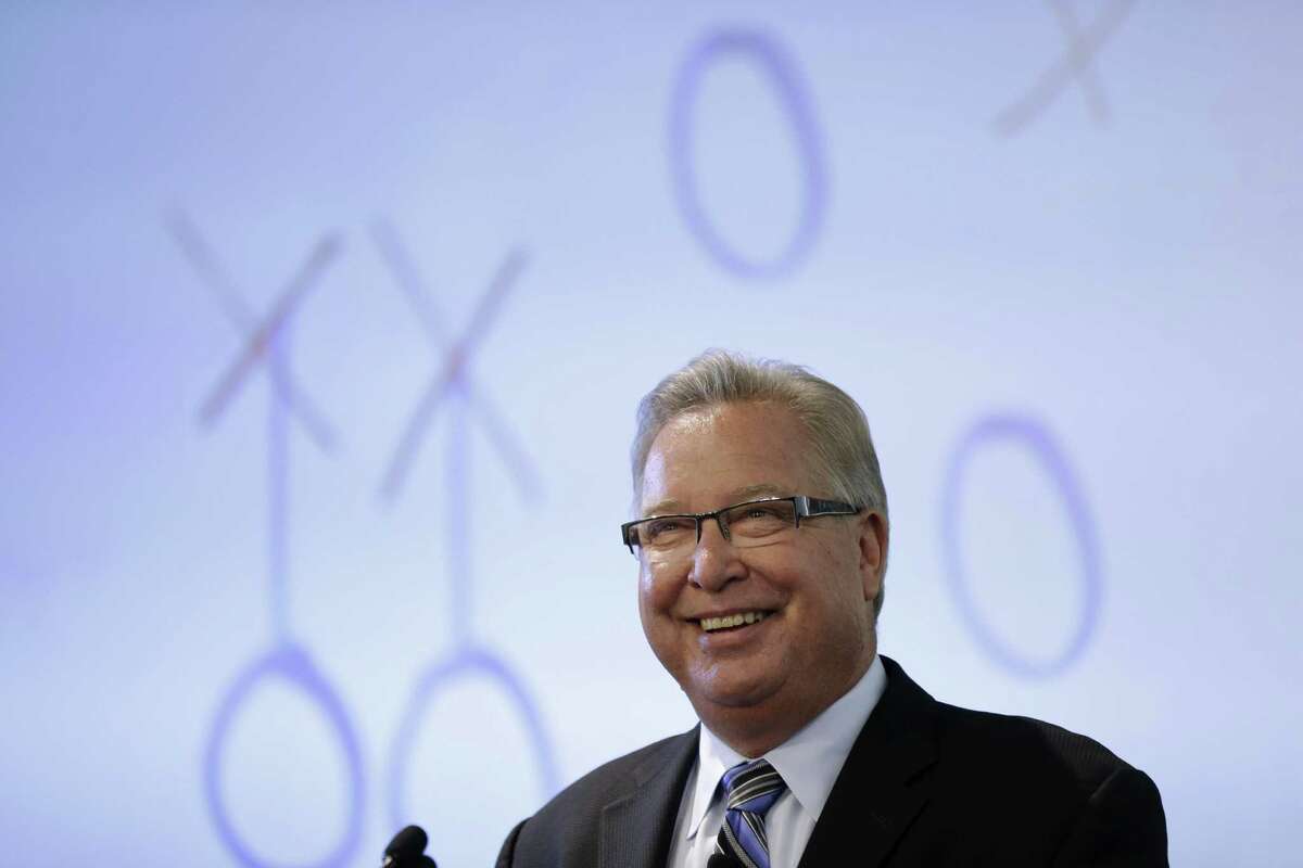 Ex-NFL quarterback Ron Jaworski says China is an 'untapped market.'