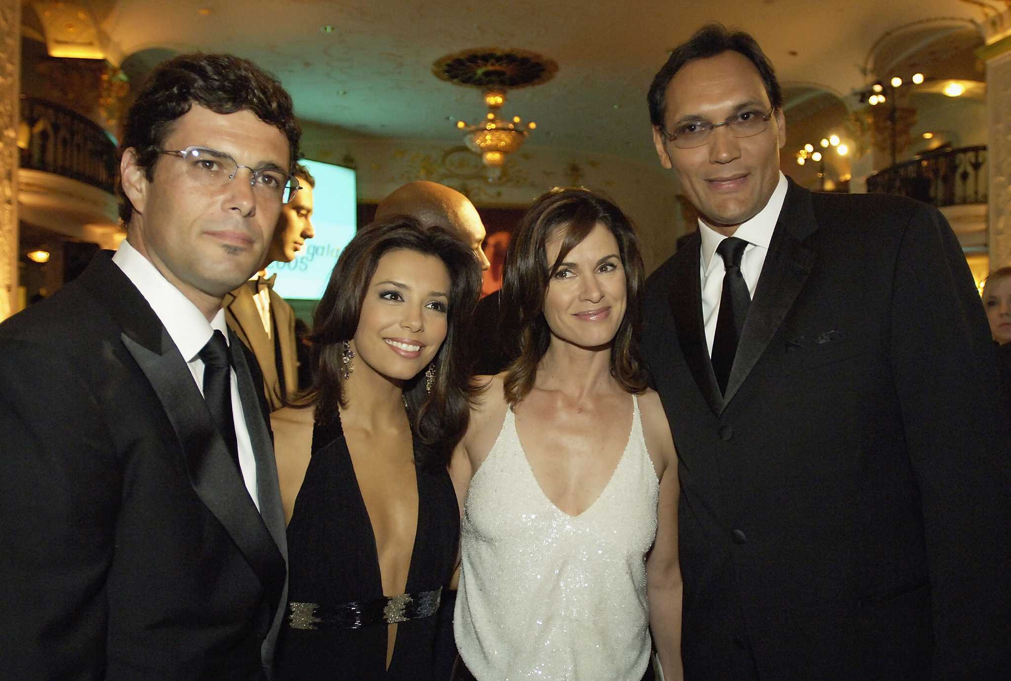 Eva Longoria Parker and John and Cindy McCain attend the 2009 NBA
