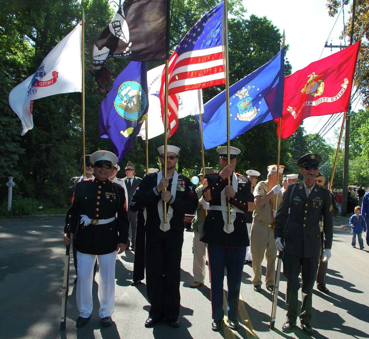 Thousands in Westport salute Memorial Day at annual parade