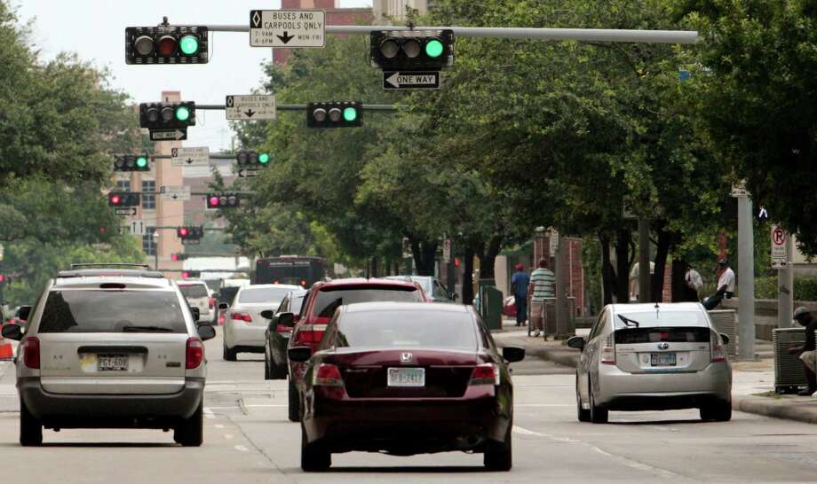 Traffic light timing keeps congestion in sync Houston Chronicle