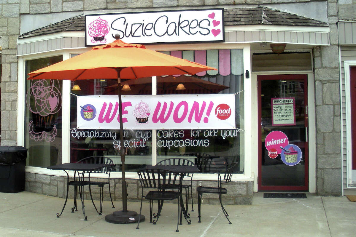 Milford team frosts the competition on 'Cupcake Wars'