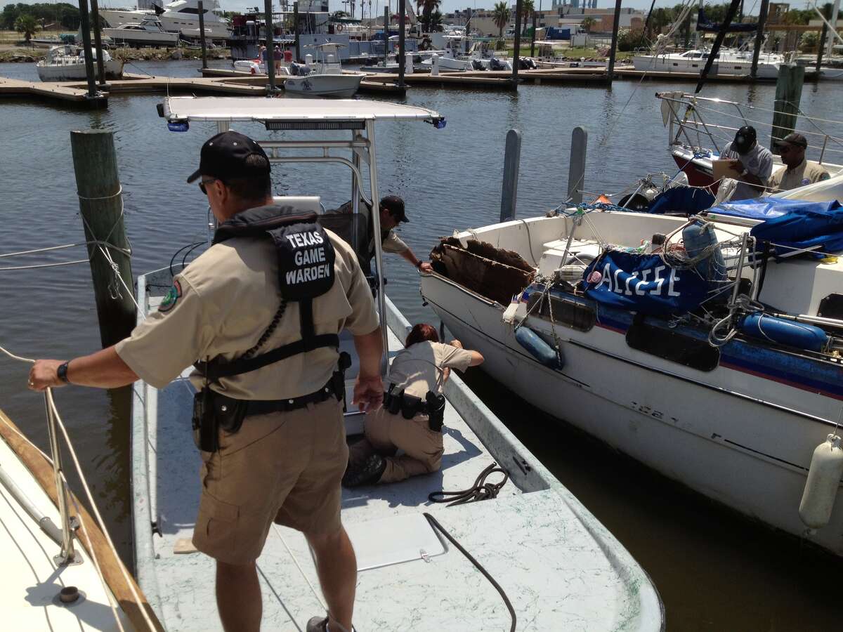 Man charged in Galveston boating hitandrun