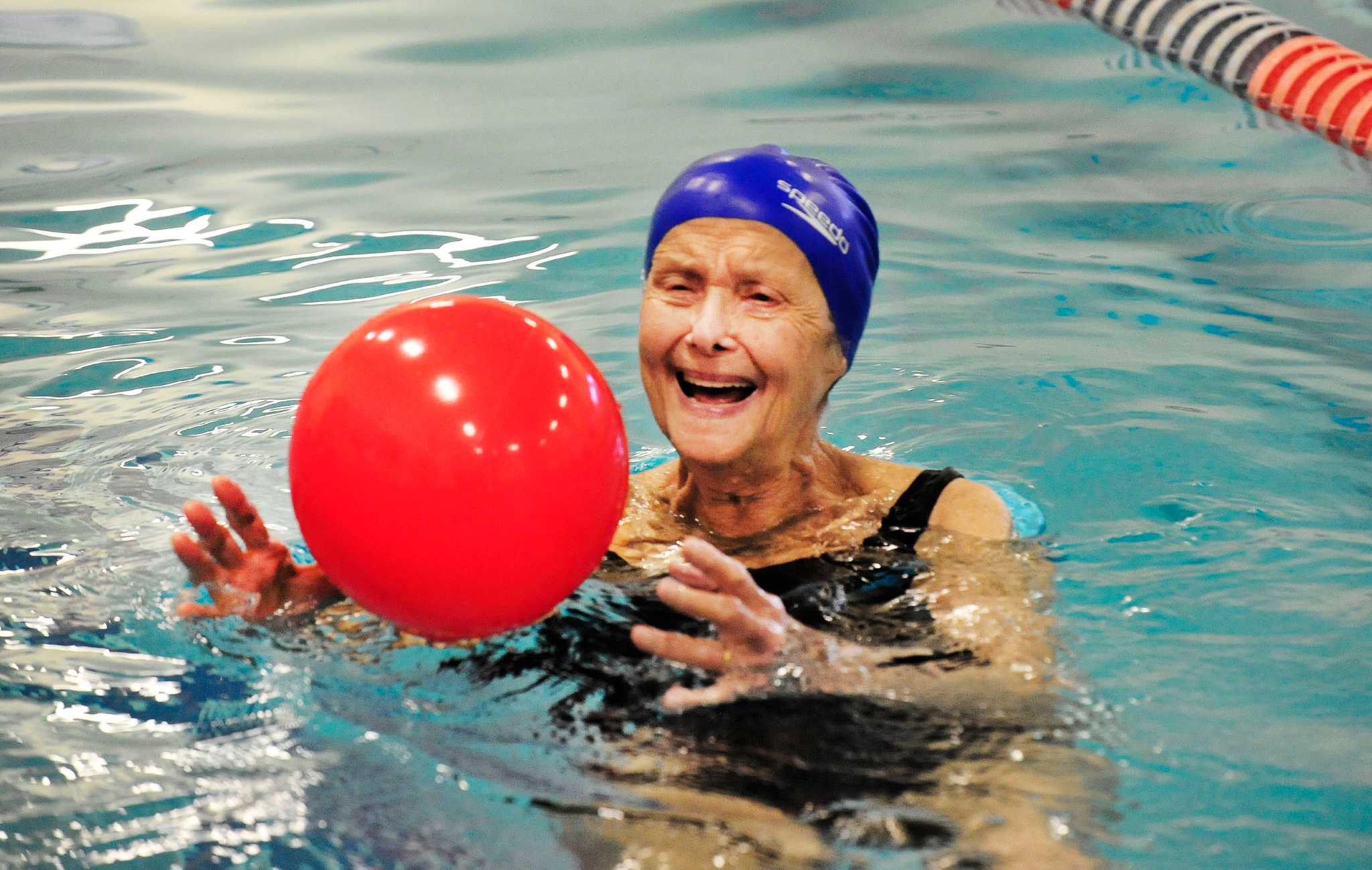 life-going-swimmingly-for-90-year-old