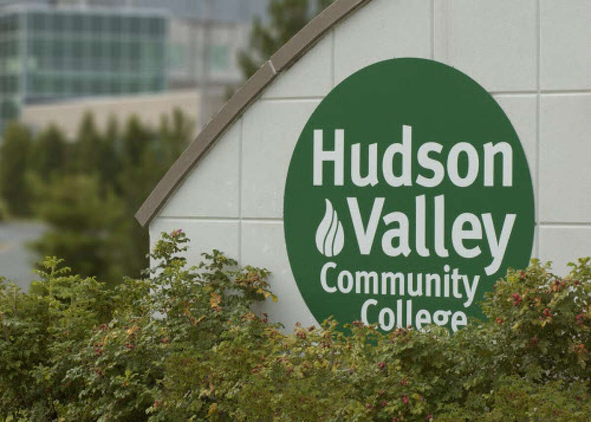 Hudson Valley Community College is going against State University at New York rules in not requiring COVID-19 vaccination, alleging the vaccine is ineffective and the rule is not fair to students..