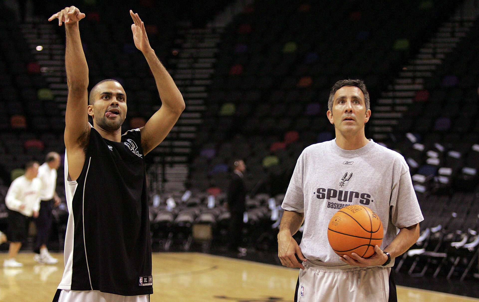 Spurs assistant Engelland explains how he strengthened Leonard's