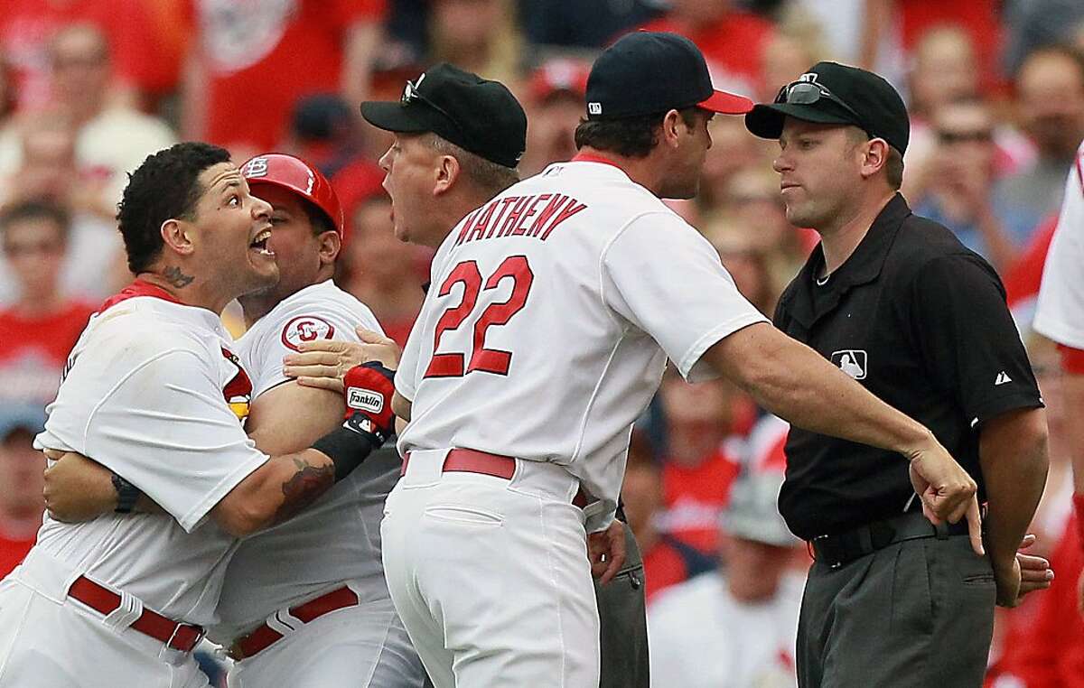 Gaudin gets Giants past Cardinals, 42