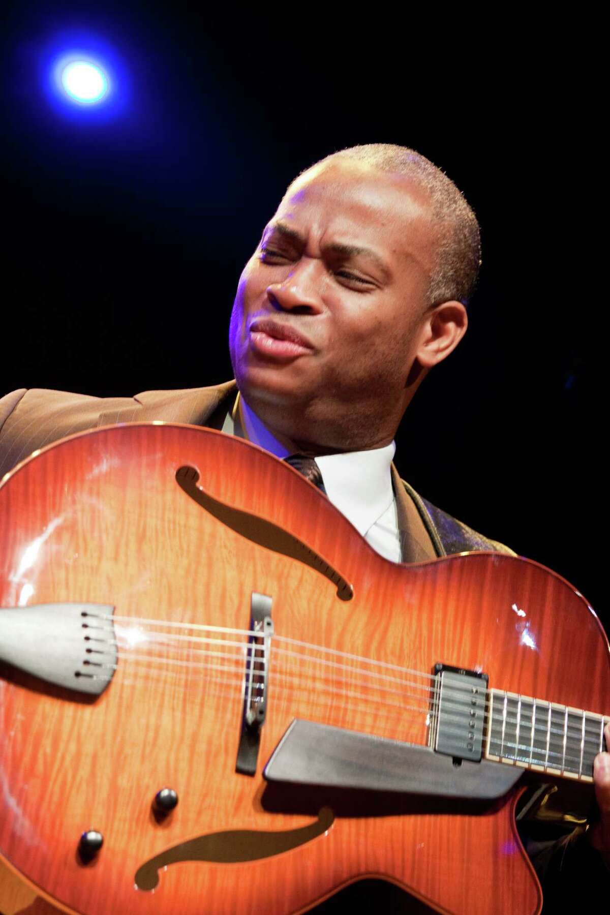 Guitarist Russell Malone will make a special guest appearance with Bennie Wallace's Disorder at the Border All Star Jazz Orchestra in a blues-themed BackCountry Jazz benefit concert this Saturday night.