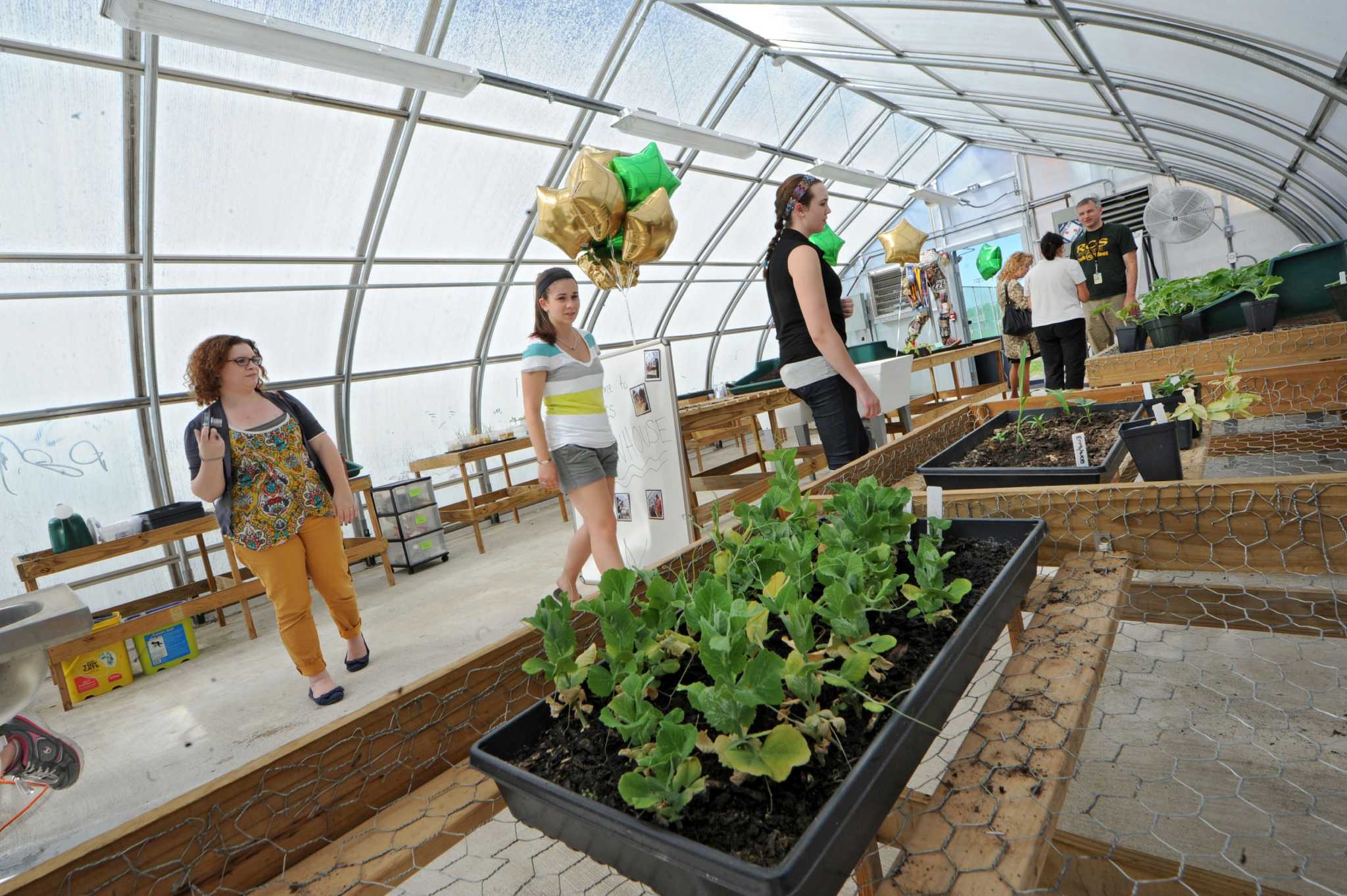 photos-rcs-greenhouse-dedication