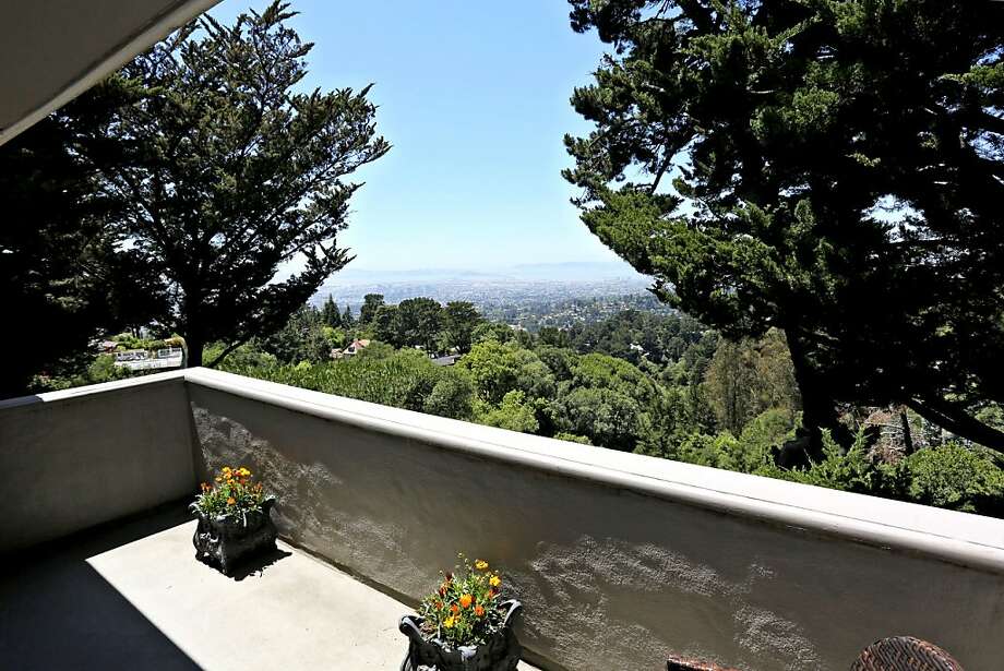 Art Deco home in Oakland has '39 fair history SFGate