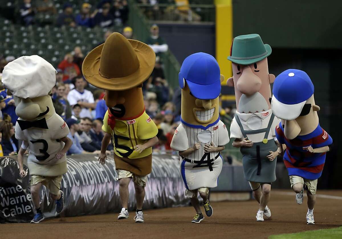 Amid MLB suspicions, Colon tames Brewers