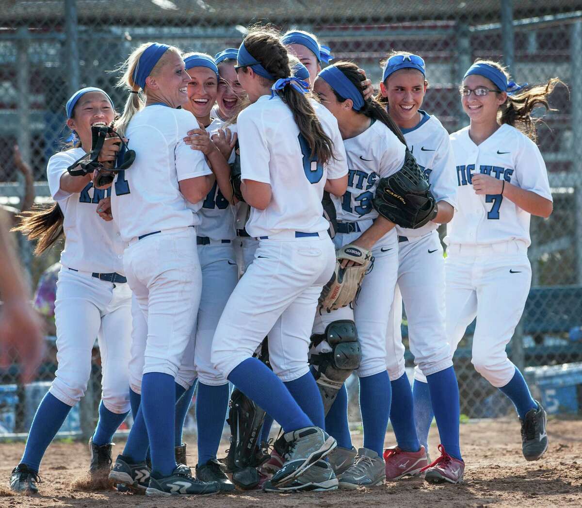 Stamford softball eliminated by Southington