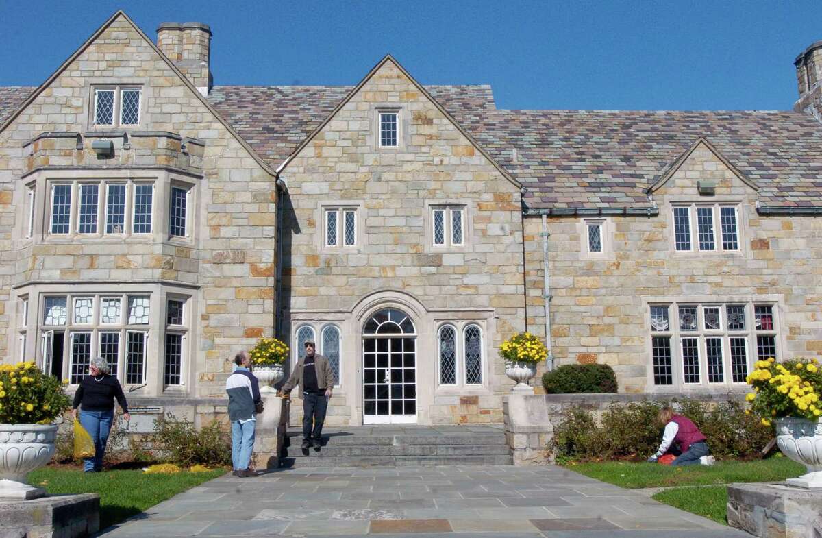 Gallaher Mansion to throw open its doors for first time