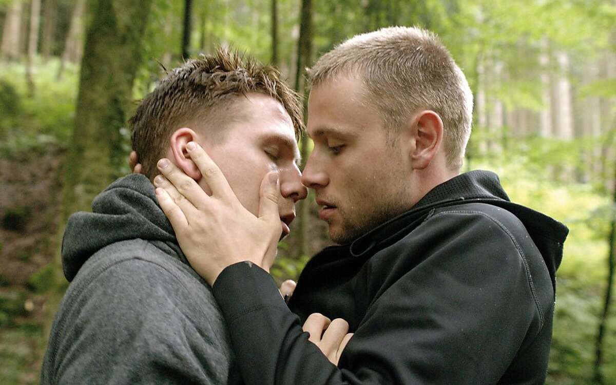 Gay free movie