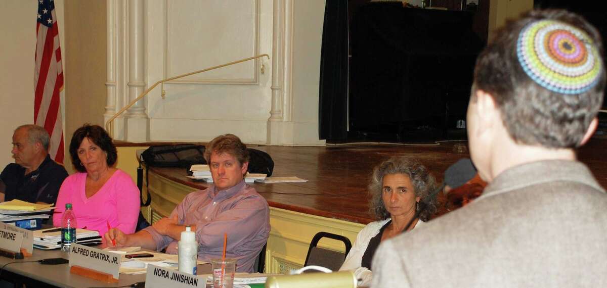 Debate over plans for Ludlow Road synagogue flares again