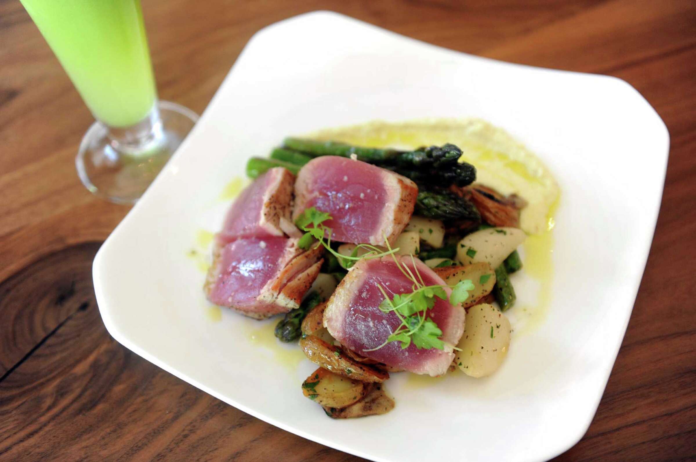 Harvest Wine Bar & Restaurant shines in Greenwich