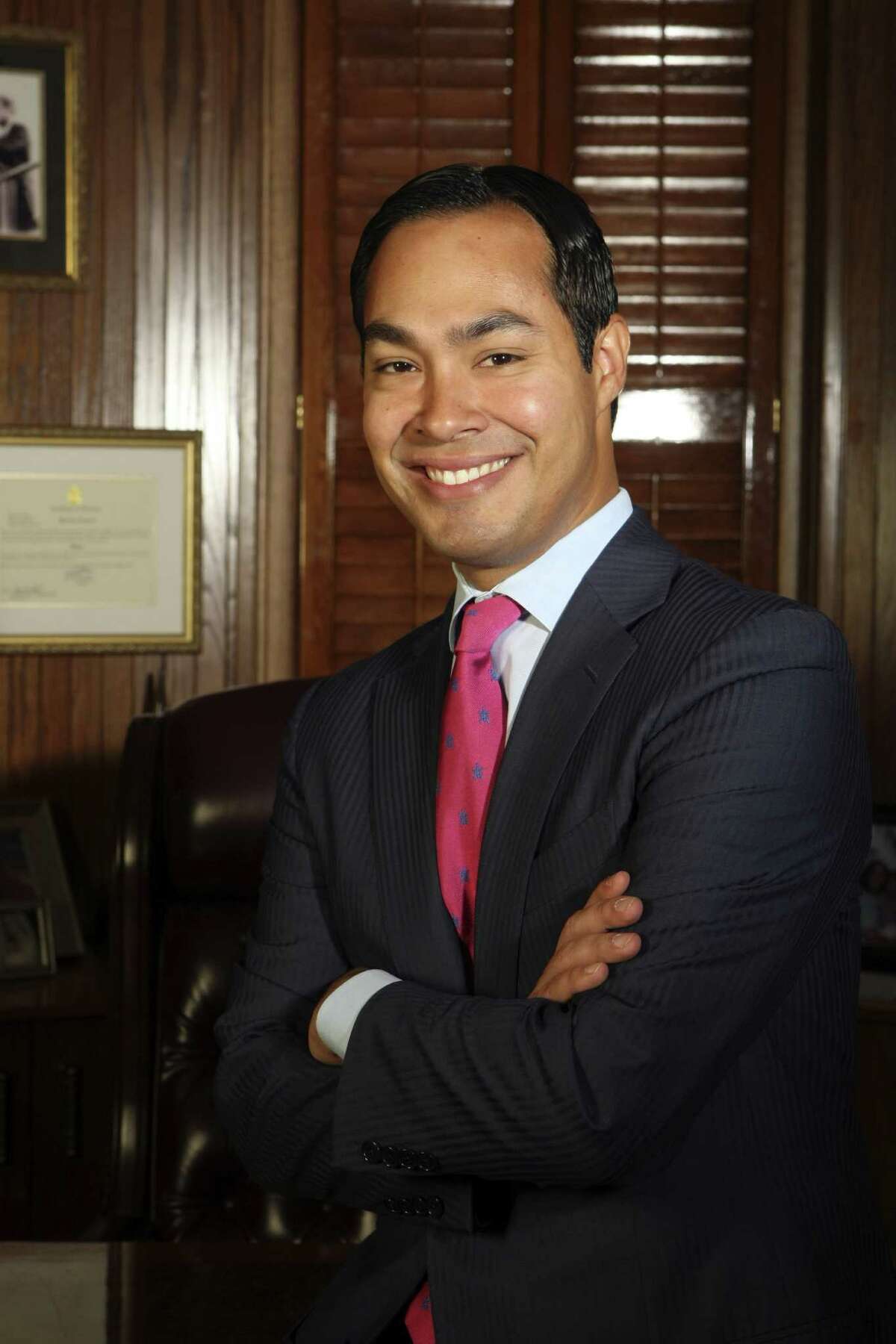 San Antonio Mayor Julian Castro is confident that the San Antonio Spurs will be able to avenge their loss in the finals last year and claim their fifth NBA title in franchise history