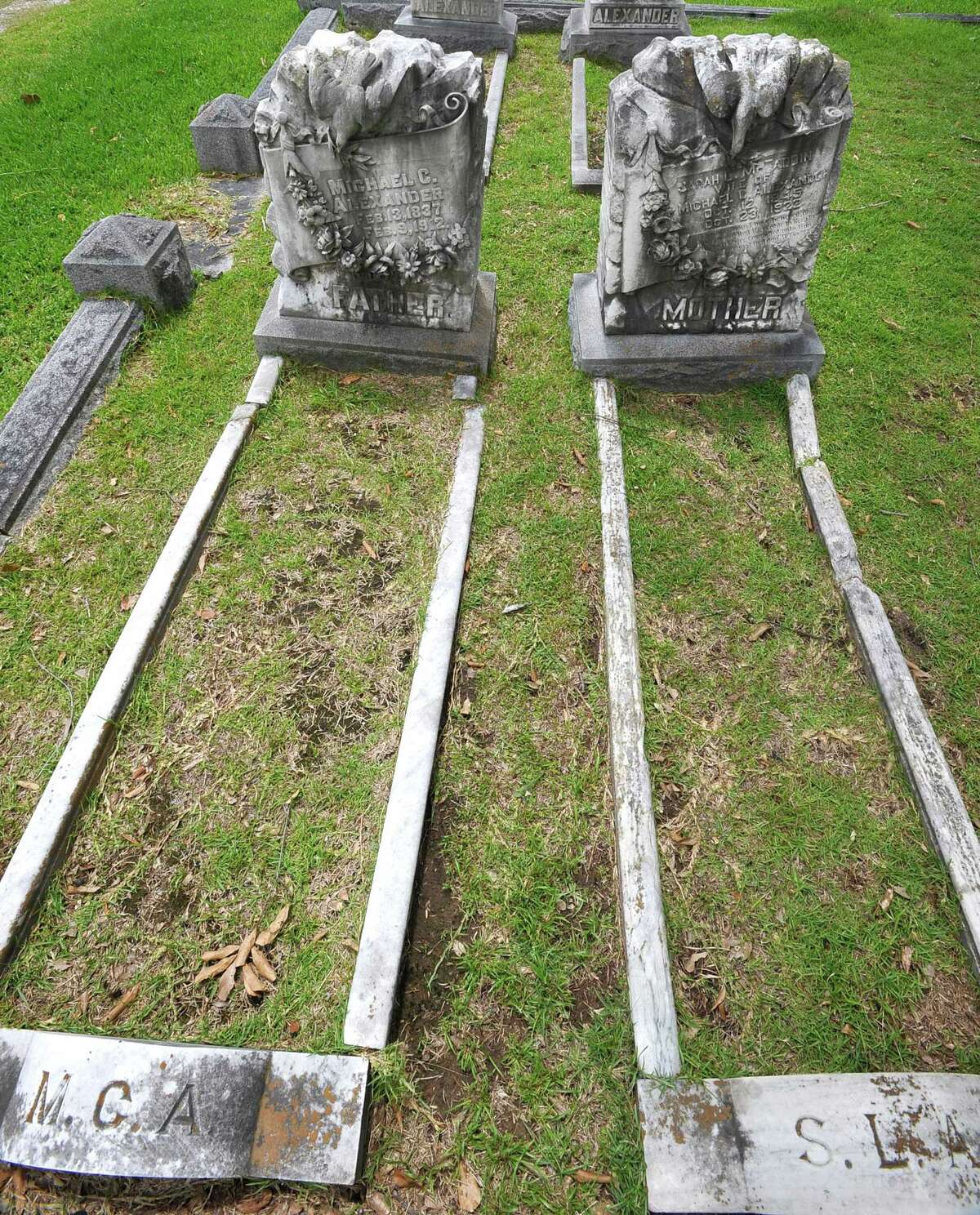 Magnolia Cemetery's timeless monuments