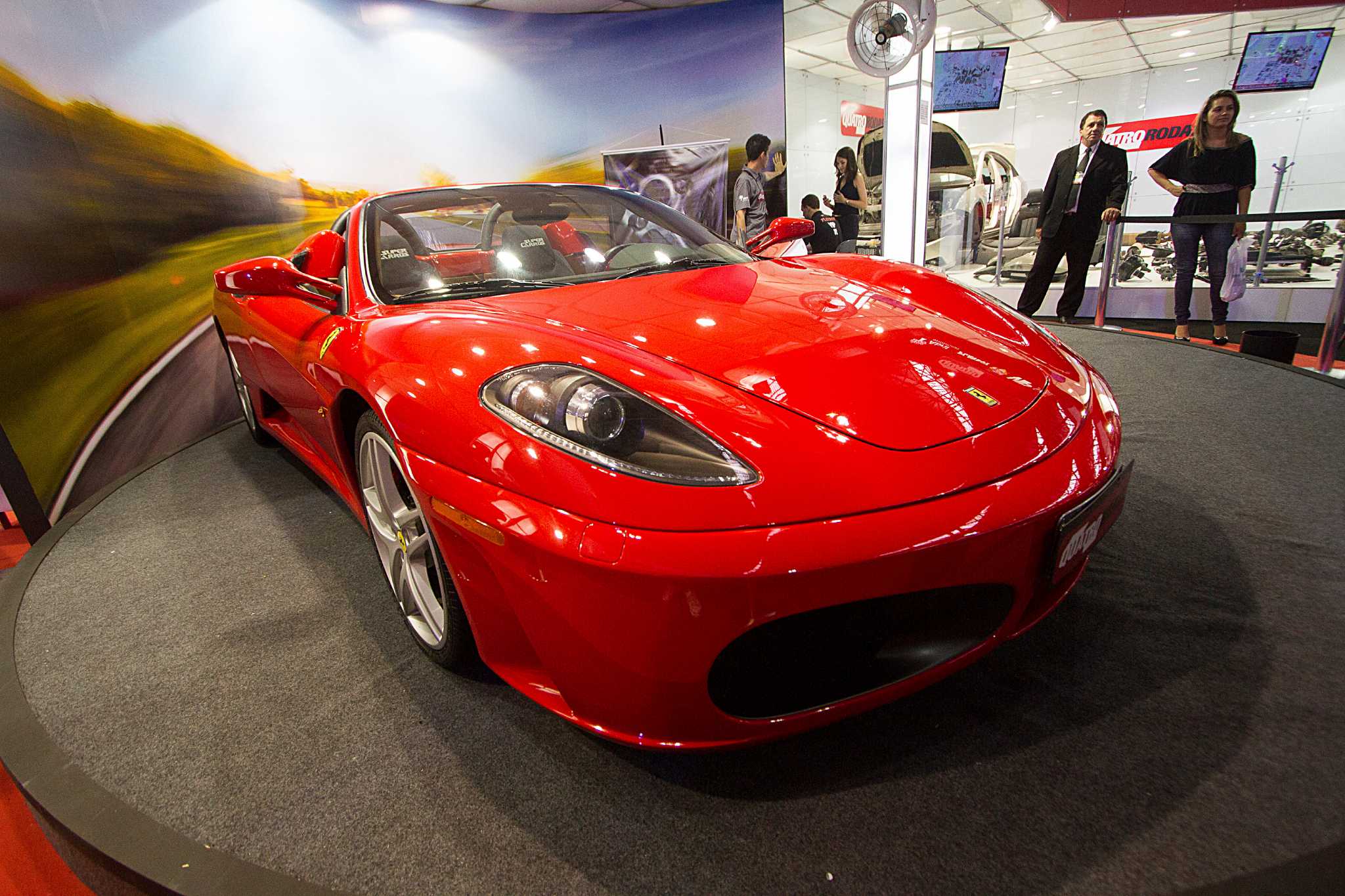 Justin Bieber's car collection, image size:2048x1365