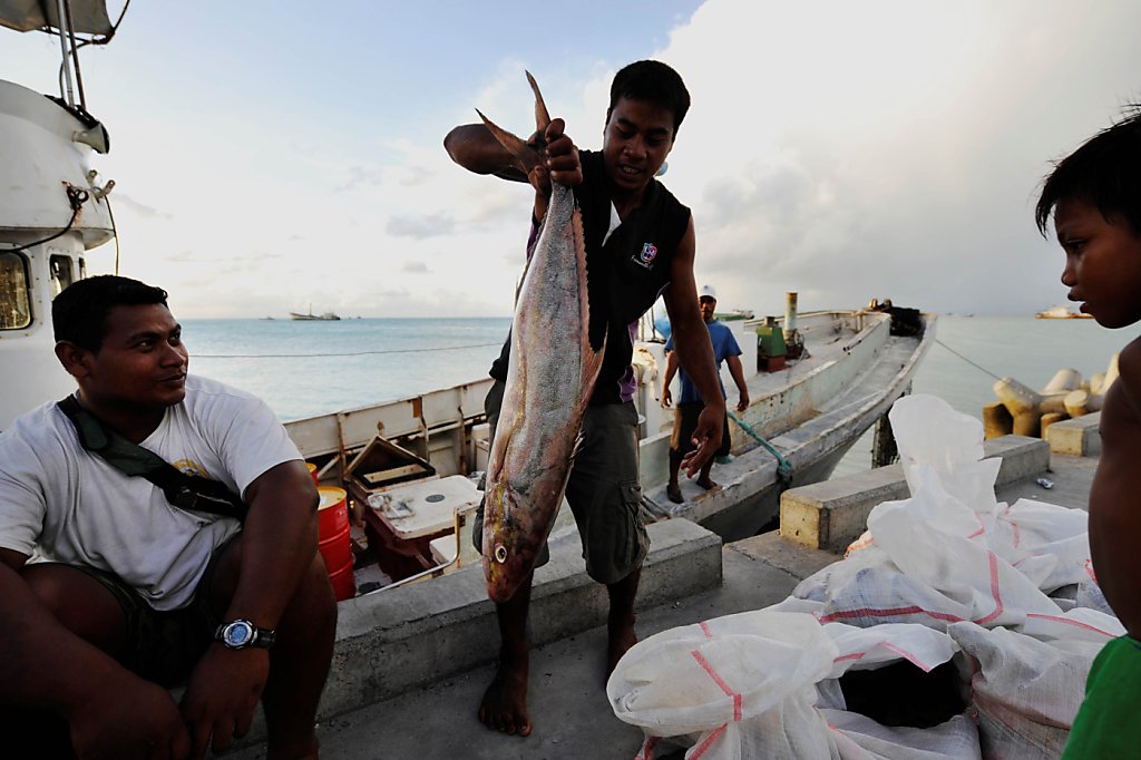 Challenges of Kiribati's marine reserves