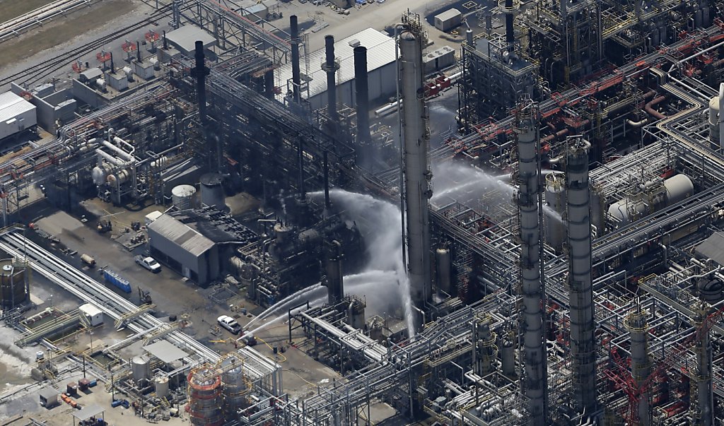 Louisiana chemical plant blast kills 1