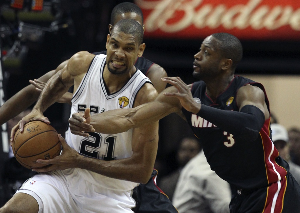 Upper hand up in air for Spurs, Heat