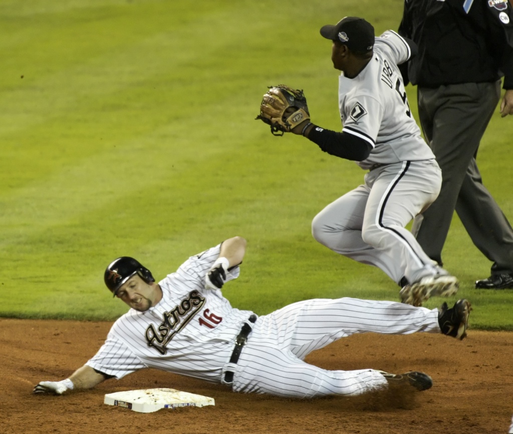 Houston Astros: Catching up Chris Burke, 18th-inning hero of 2005
