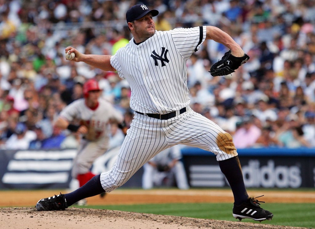 Roger Clemens will pitch in amateur tournament in latest comeback