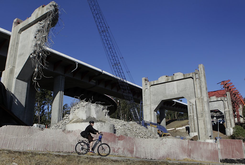Sf Bridge Rusting S.F. bridges: 28.7% have deficiencies