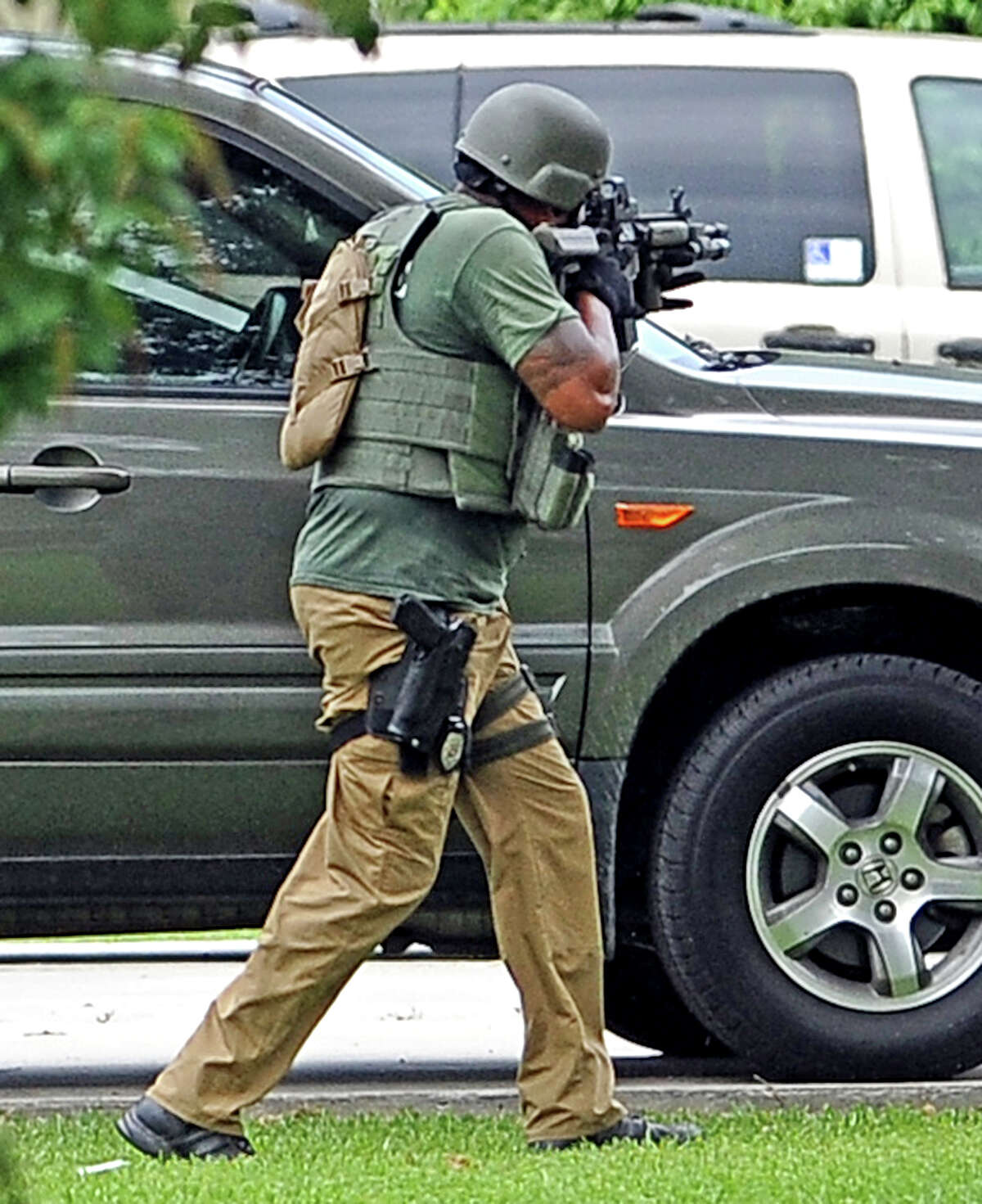 Police ID Groves man who took life after standoff