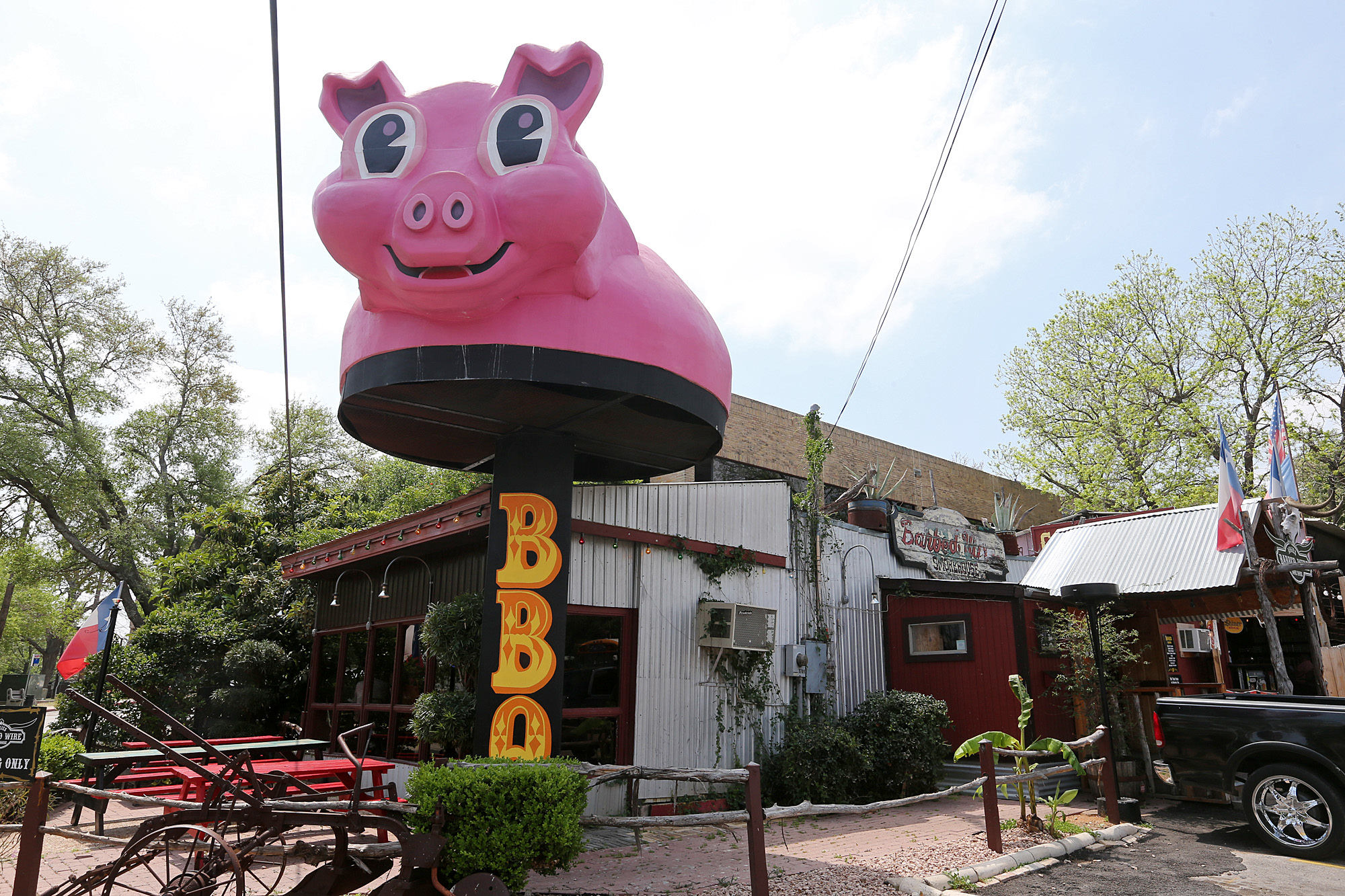 Review Augie's Barbed Wire Smokehouse