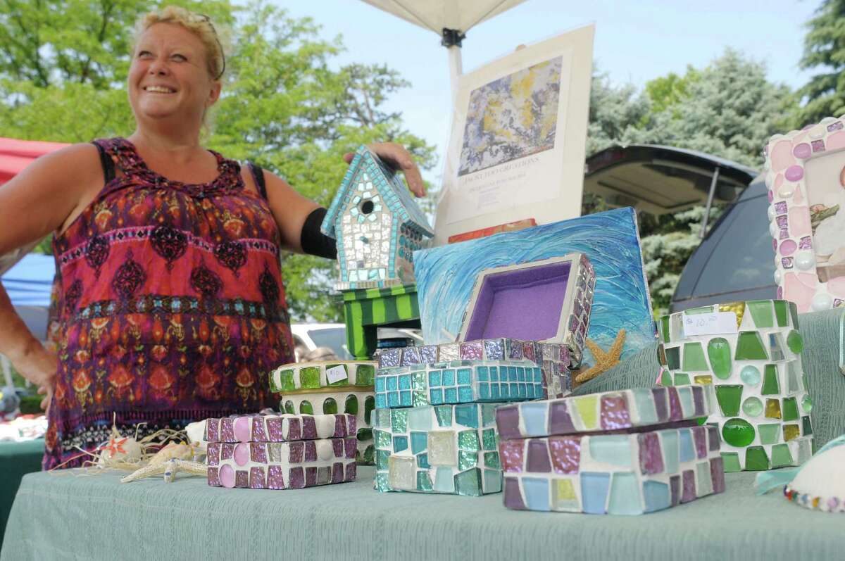Photos Farmers market at Italian American Community Center