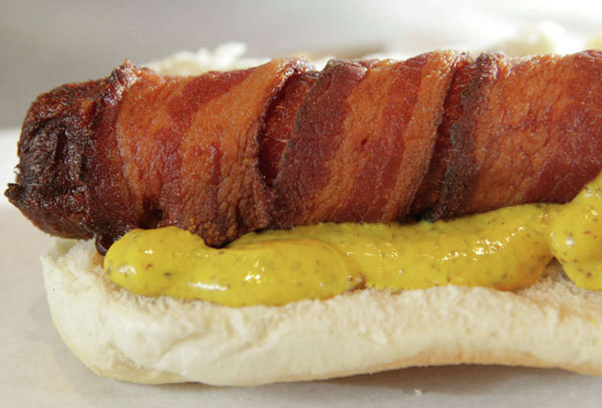 These are America's favorite hot dog toppings