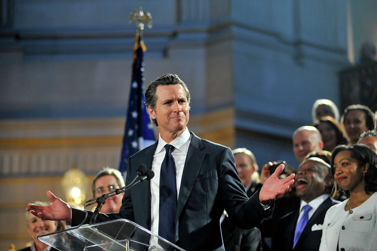 US governors' approval ratings soar in response to COVID19, Microsoft poll