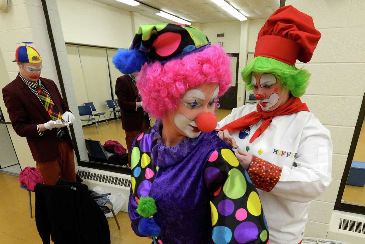 Photos: Where class clowns really fit in