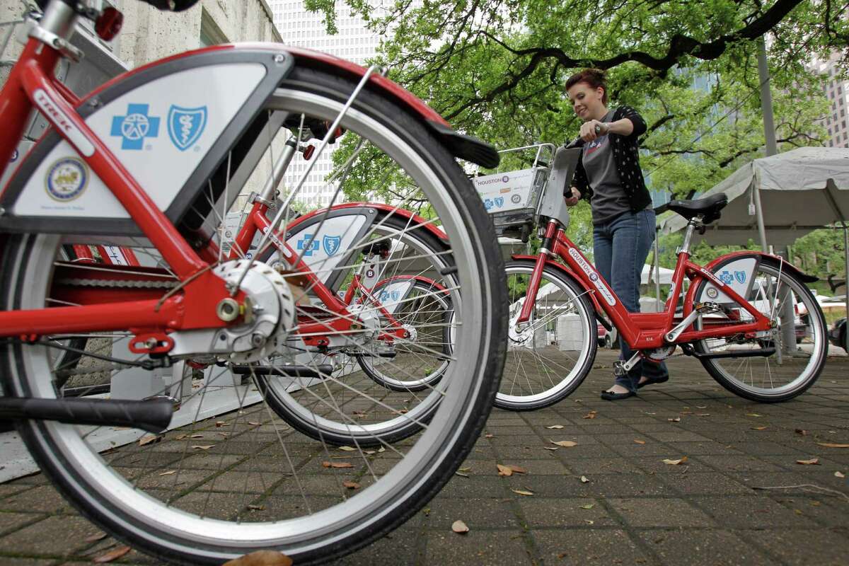 Peddling Pedals: B-cycle Program Growing - HoustonChronicle.com