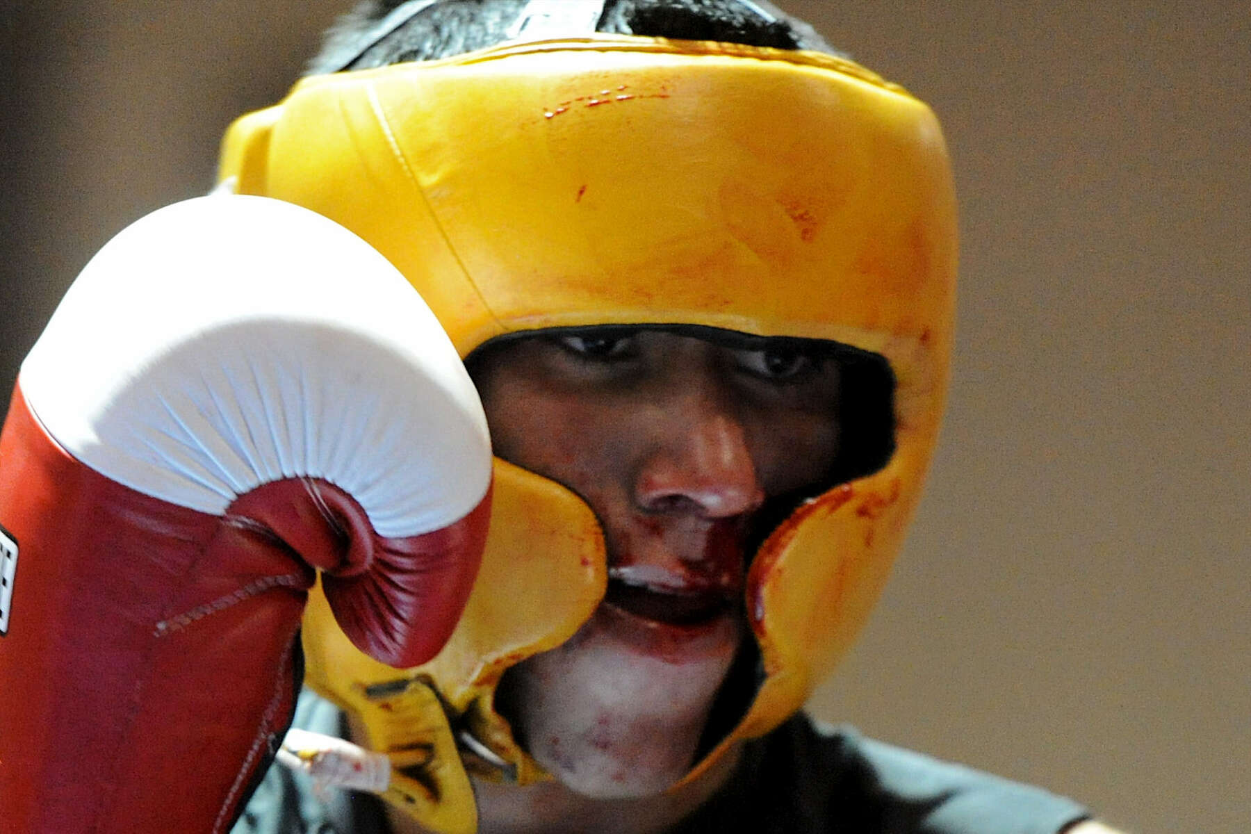 safest boxing headgear